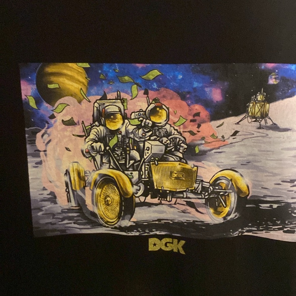 DGK astronaut 🧑‍🚀 money 💴  car shirt on 🌒 - Picture 2 of 2